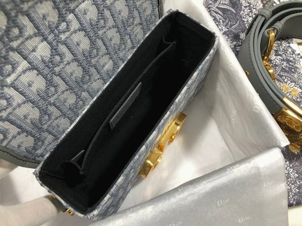 Dior 30 Montaigne Box Bag Fake in Gray Dior Oblique Jacquard - Image 6