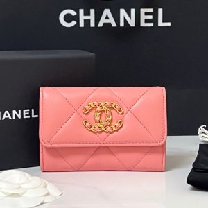 Chanel 19 flap card holder