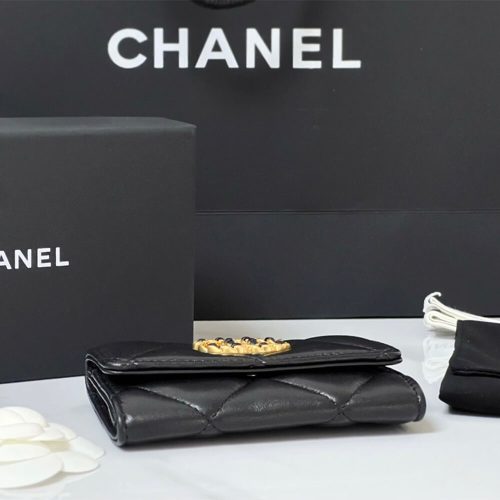 Chanel 19 flap card holder - Image 3