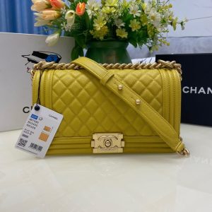 BOY CHANEL Handbag(high-end grade)