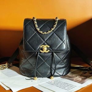 CHANEL BACKPACK(high-end grade)