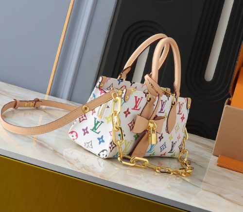 X TM Multicolored Onthego East West Chain In White - Image 4