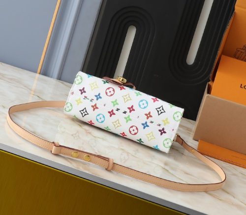 X TM Multicolored Onthego East West Chain In White - Image 3