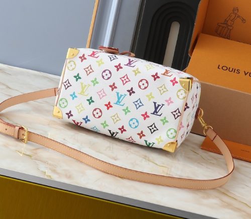 X TM Multicolored Speedy Bandouliere 25 In White - Image 3